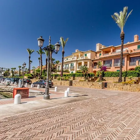 First Line Penthouse In Puerto With Seaviews *