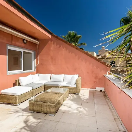 First Line Penthouse In Puerto With Seaviews سوتوغراندِ